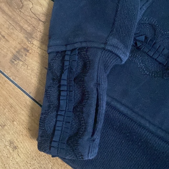 Lululemon vintage limited edition Black Jacket hoody zip up sweater - Picture 2 of 10